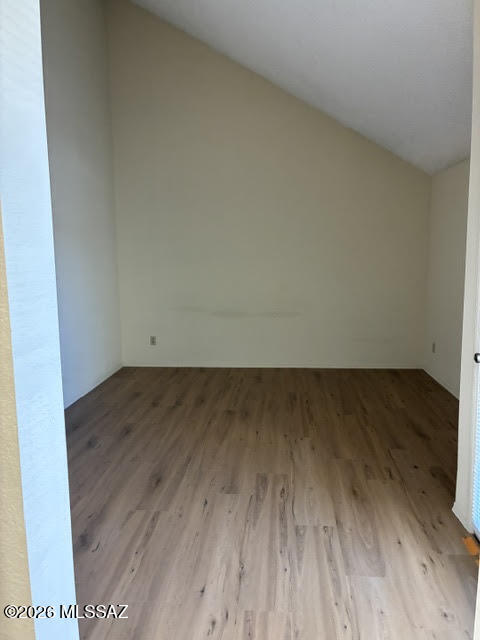 Foto del edificio - 1200 E River Rd