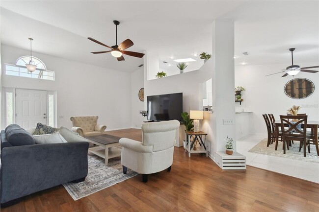 Foto del edificio - 4327 Murfield Dr E