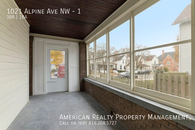 Foto del edificio - 1021 Alpine Ave NW