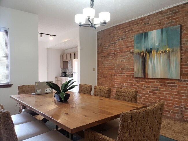Foto del edificio - 844-848-848 Oak St