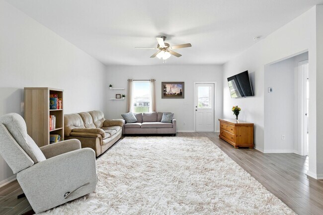 Foto del edificio - 15219 Faushard Ln