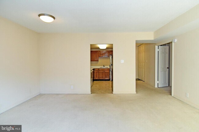Building Photo - 4601 N Park Ave