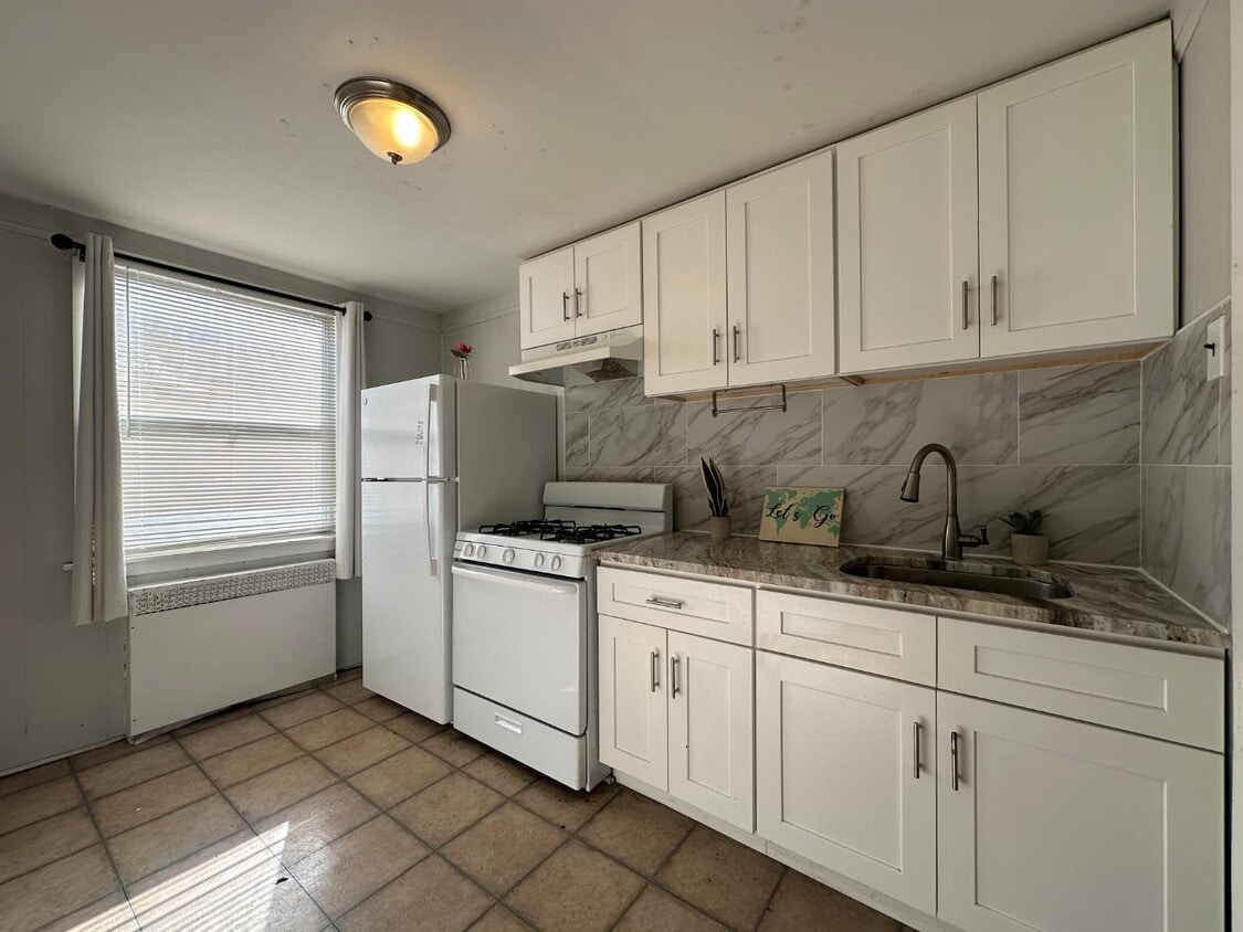 Photo - 7117 Castor Ave - 1st FL