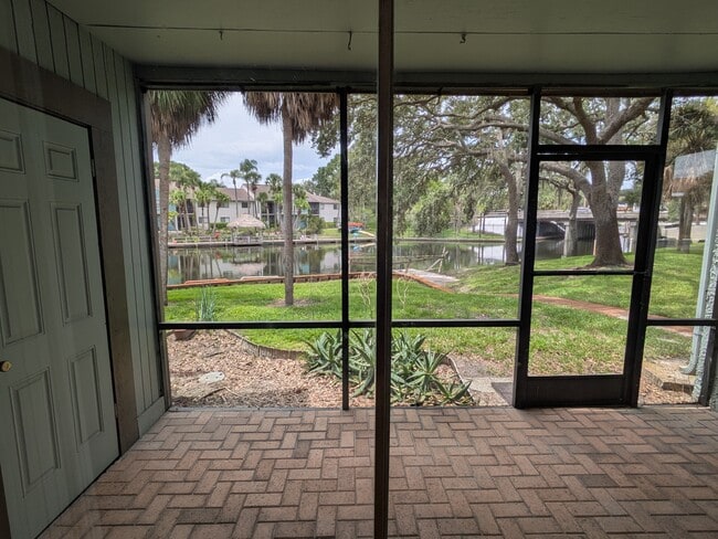Building Photo - 6303 Newtown Cir