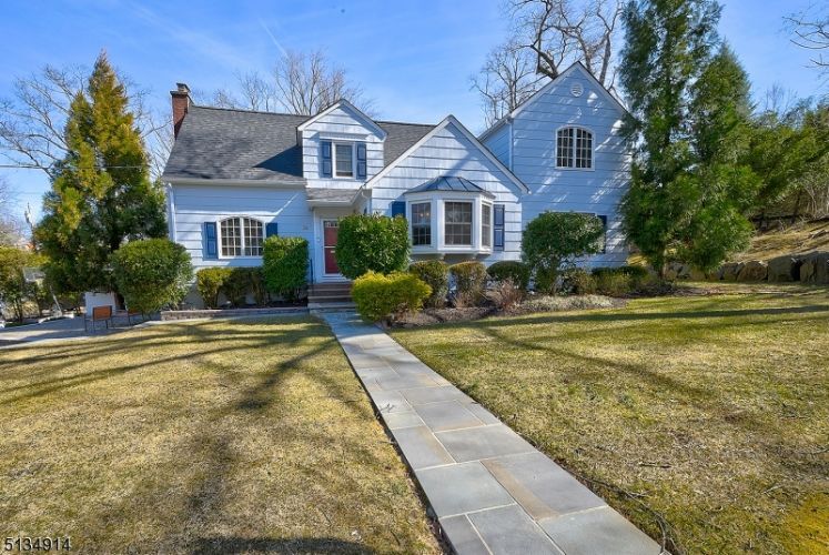 39 Tall Pine Ln, Millburn, NJ 07078 House Rental in Millburn, NJ