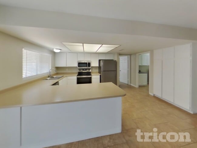 Foto del edificio - 1113 W Runion Dr