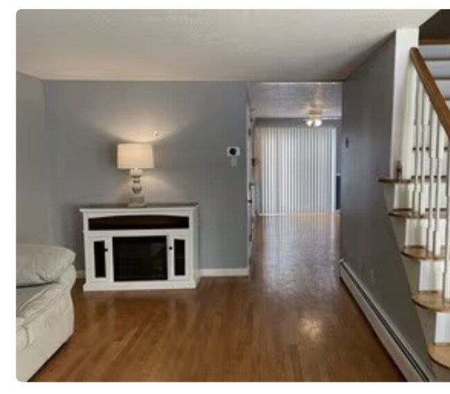 Foto del edificio - 1304 Goffstown Rd