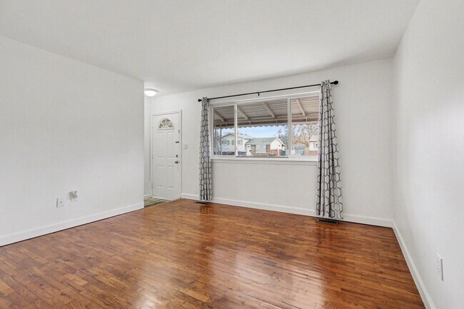 Foto del edificio - 2329 Brooktree Ct