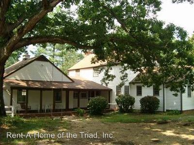 Building Photo - 4 br, 2.5 bath House - 4010 Rose Lake Drive