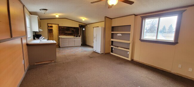 Building Photo - 730 3rd Ave
