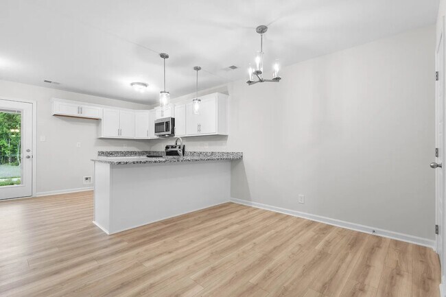 Building Photo - 210 Melbourne Dr