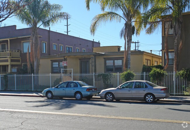 2165 - 2183 Ocean View Blvd - 2165-2183 Ocean View Blvd