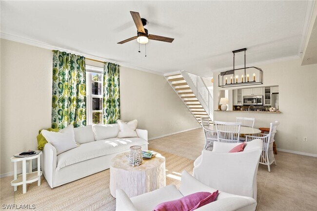 Foto del edificio - 8560 Violeta St