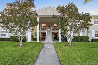 Building Photo - 428 Grove Isle Cir