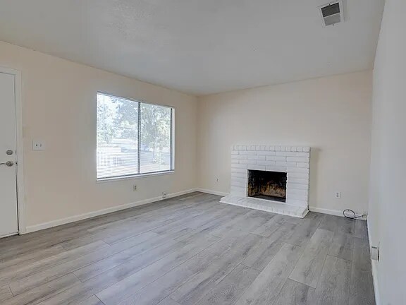 Foto principal - 2527 Pemberton Ct