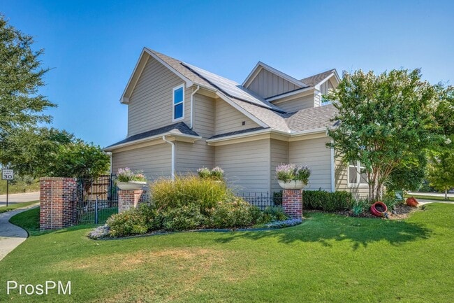 Foto del edificio - 4 br, 3 bath House - 409 Village Way