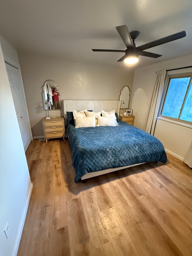 Primary Photo - 7923 S Carr Ct