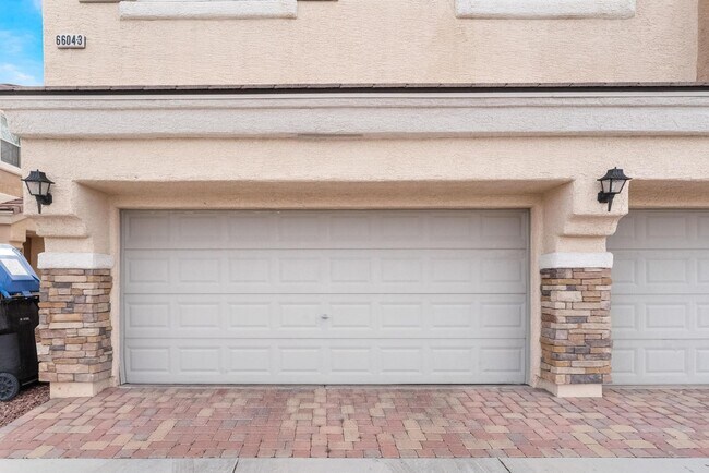 Foto del edificio - 6604 Lavender Lilly Unit 3