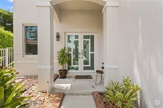 Building Photo - 1515 Winterberry Ln