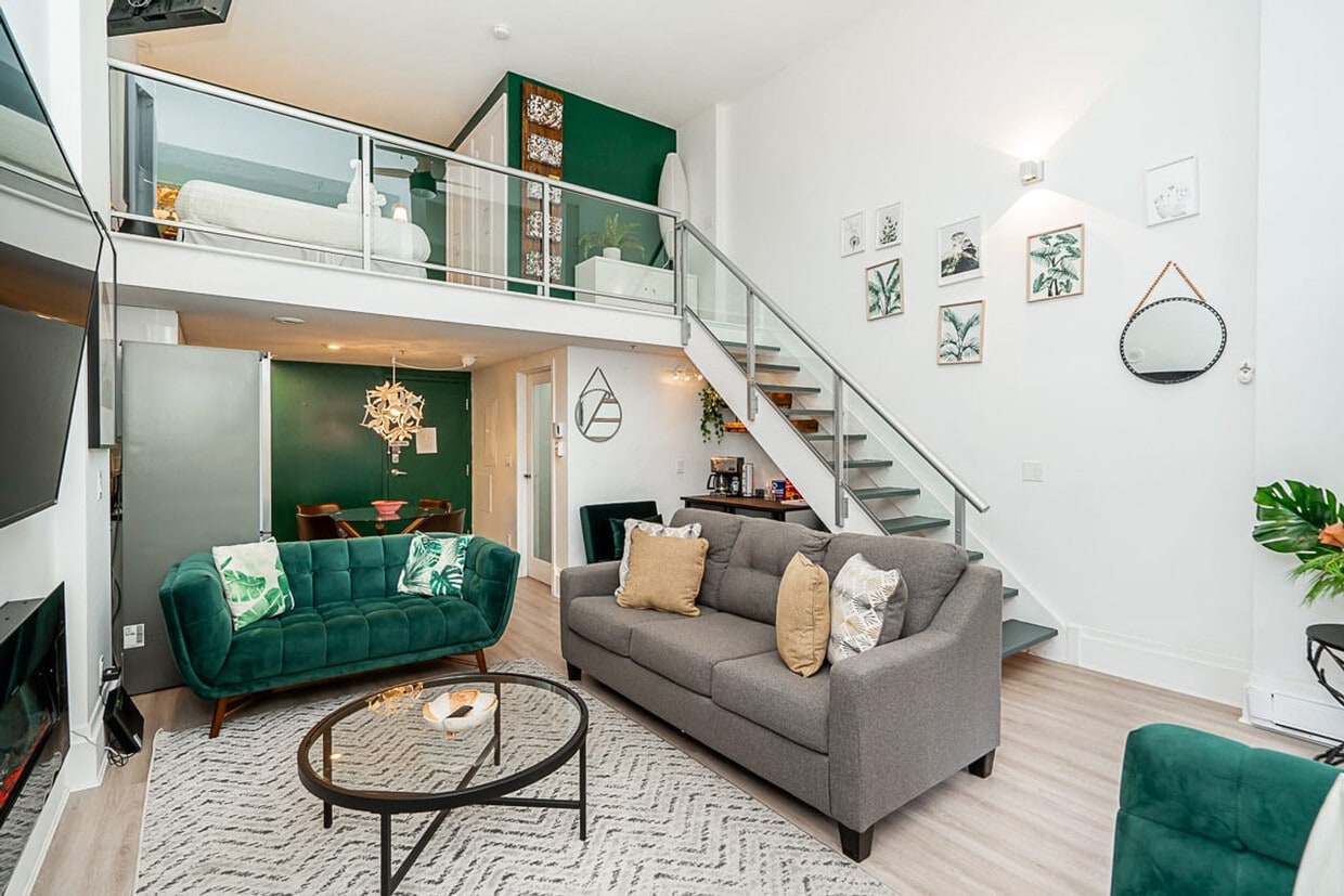 Photo principale - 933 Seymour St