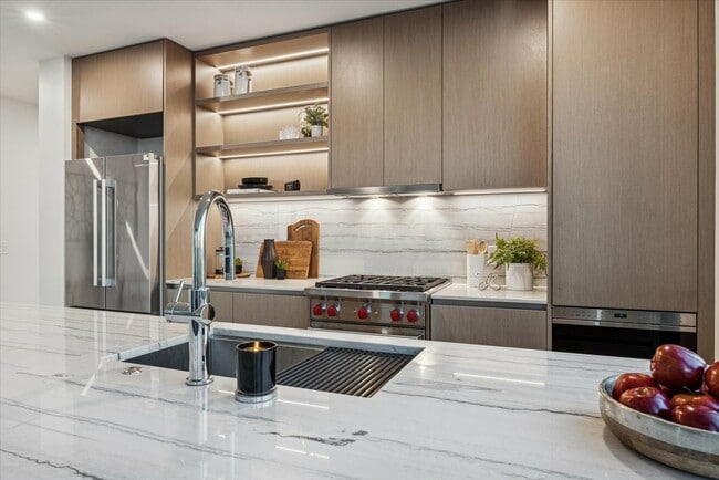 Foto del edificio - 610 Davis St