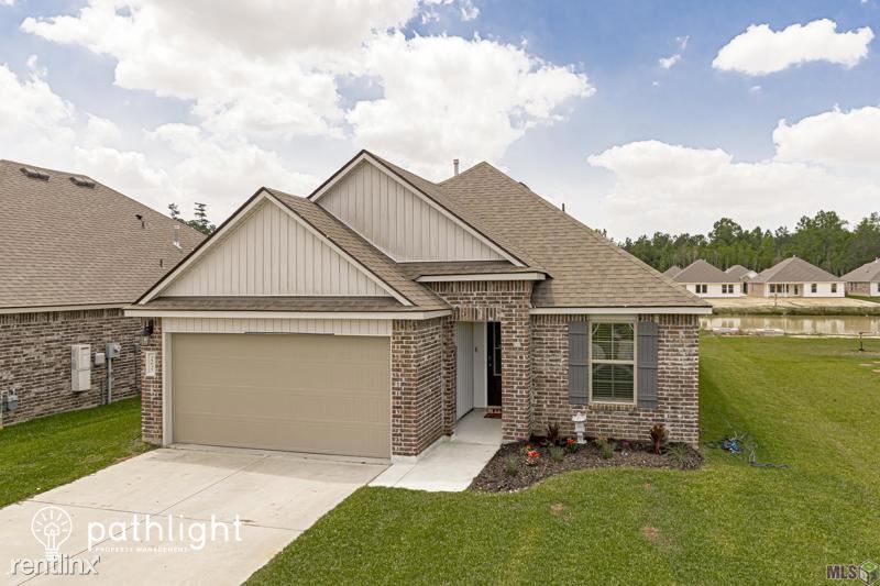 Primary Photo - 4 br, 2 bath House - 35632 Grovemont Drive...