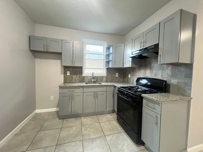 90 Pearsall Ave 4 - 88 Pearsall Ave