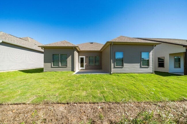 Foto del edificio - 5525 Blue Jay Cir