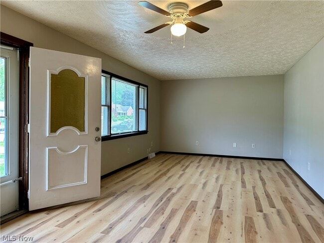 Building Photo - 4823 Dunsmore Ave