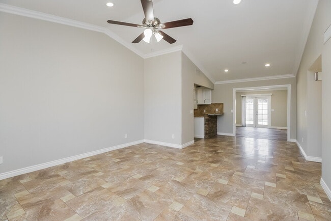 Building Photo - 1401 N Ironwood St