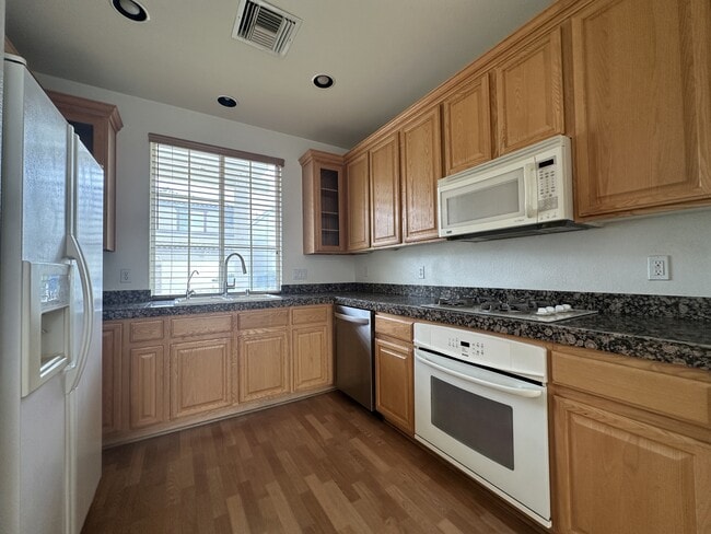 Building Photo - 6294 Tillman Crest Ave