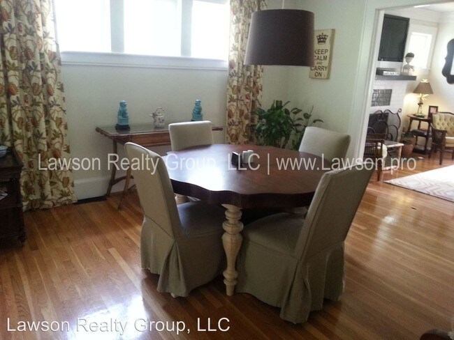 Foto del edificio - 2411 Avenham Ave SW