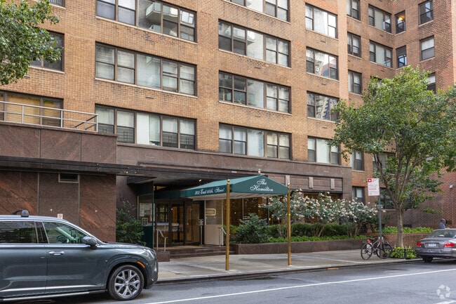Building Photo - 744-748 2nd Ave