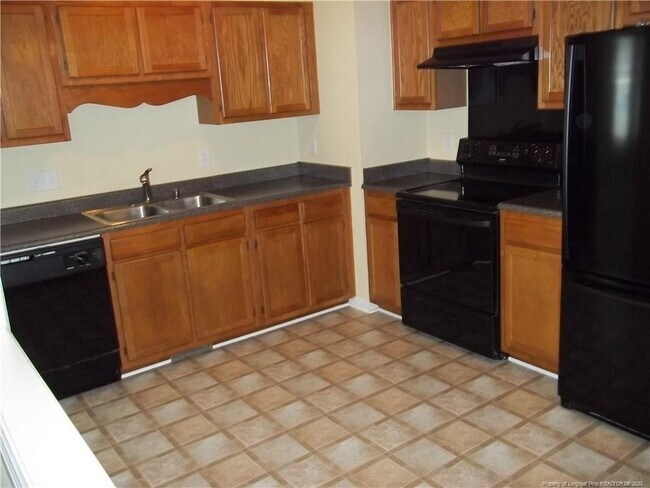 Building Photo - 3910 Goforth Dr