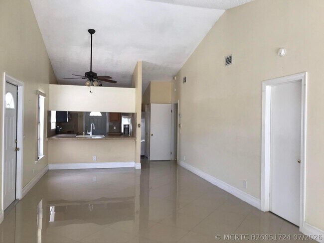Building Photo - 1534 Royal Forest Ct