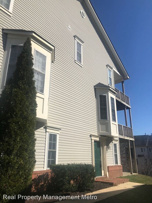 Foto del edificio - 3 br, 4 bath House - 8408 Lily Ln
