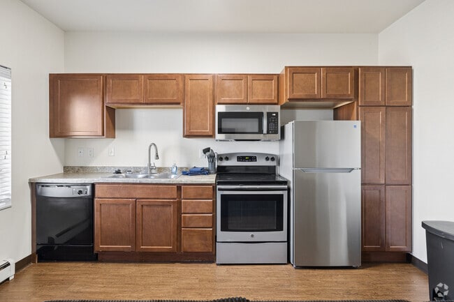 1BR, 1BA - 645SF - Kitchen - TLofts Apartments