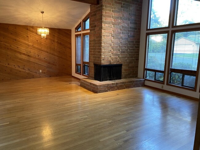 Photo - 2558 Troy Ct House