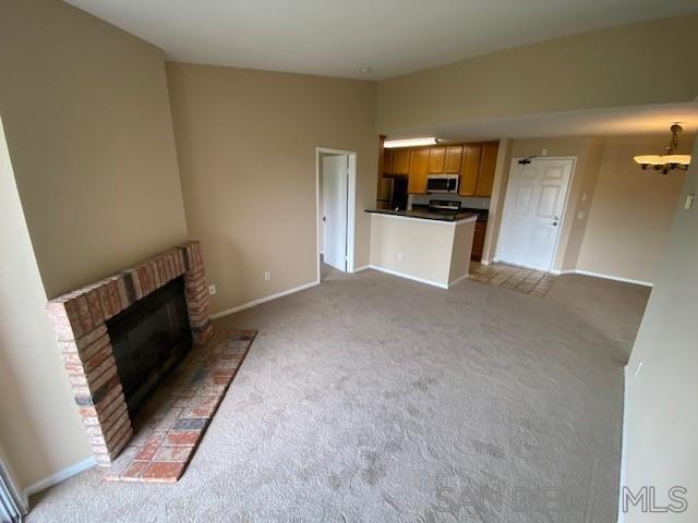 Foto del edificio - 7130 Shoreline Dr