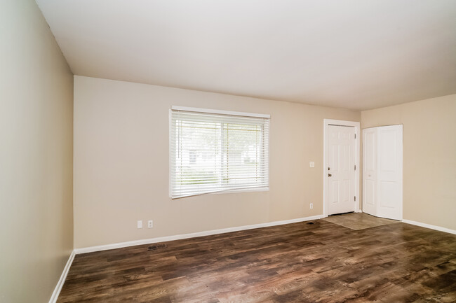 Building Photo - 4265 Aspen Way