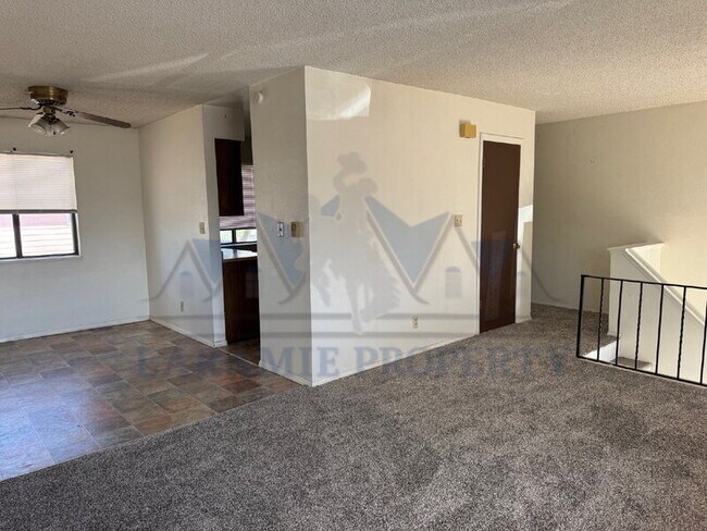 Foto del edificio - 714 Downey St