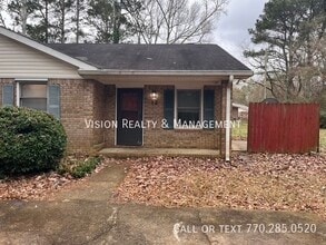 Building Photo - 12 S Creek Rd