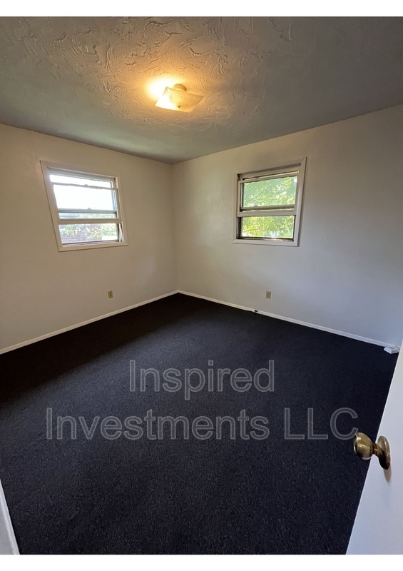 Building Photo - 111/113 Darin Court - 2