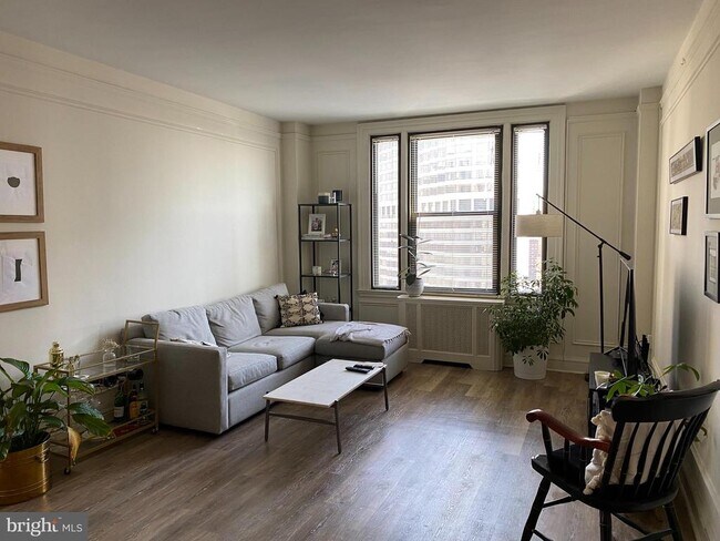 Foto del edificio - 2031 Locust St