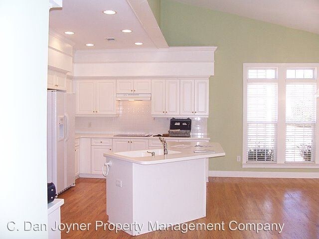 Foto del edificio - 4 br, 3.5 bath House - 326 Ascot Ridge Lane