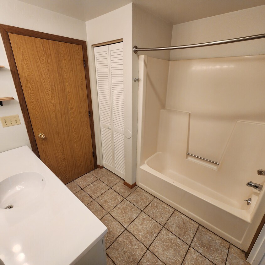 Primary Photo - 1257 Chicago St