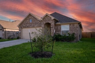 Building Photo - 3427 Avary River Ln