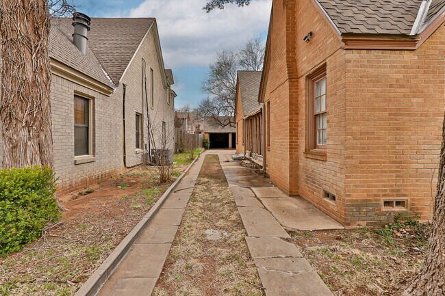 Foto del edificio - 3 bedroom less than 1 mile from Tech