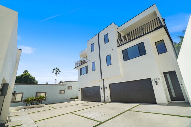 Building Photo - 6325 Primrose Ave
