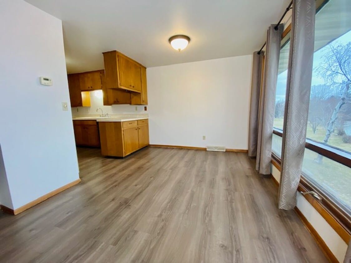 Foto principal - 3037 Humboldt Rd